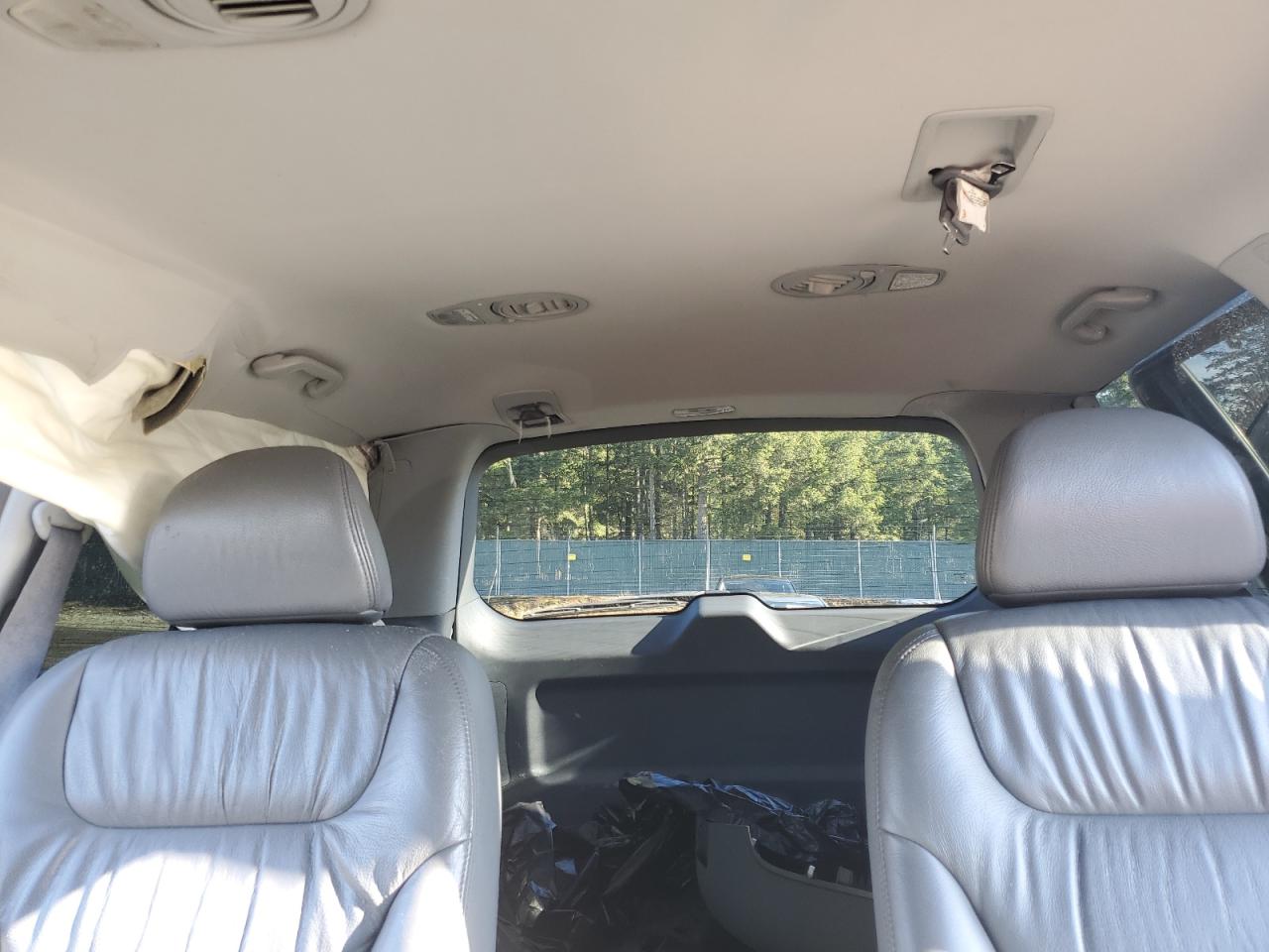 2006 Honda Odyssey - Image 10