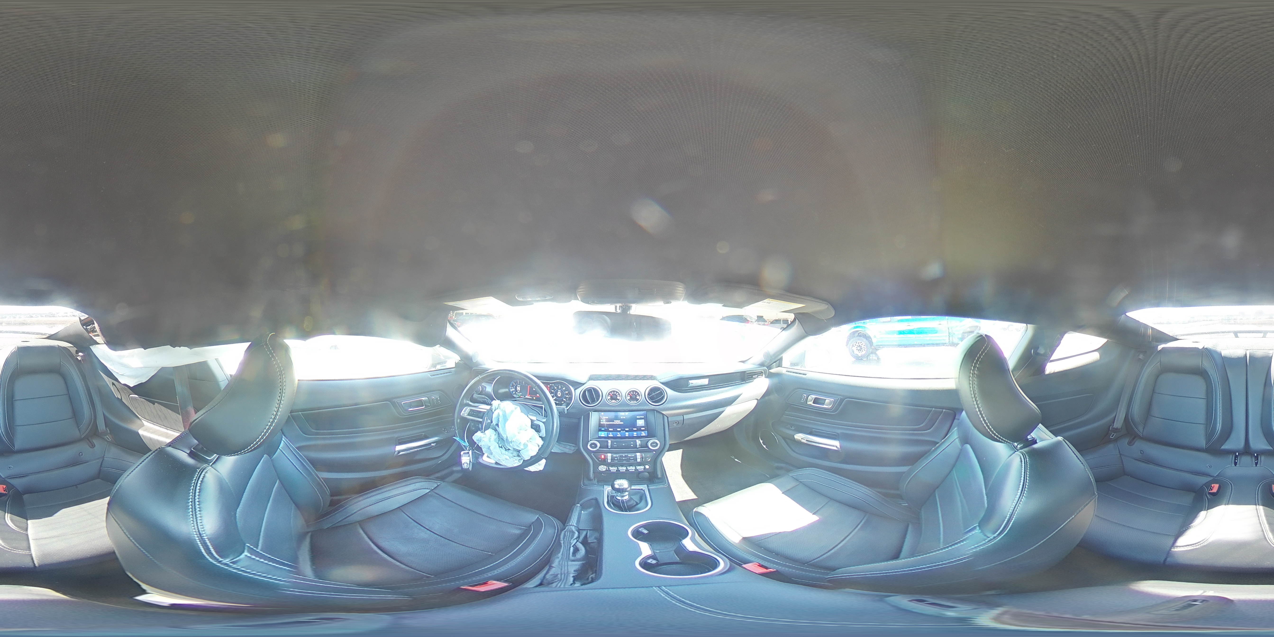 2019 Ford Mustang - Image 14