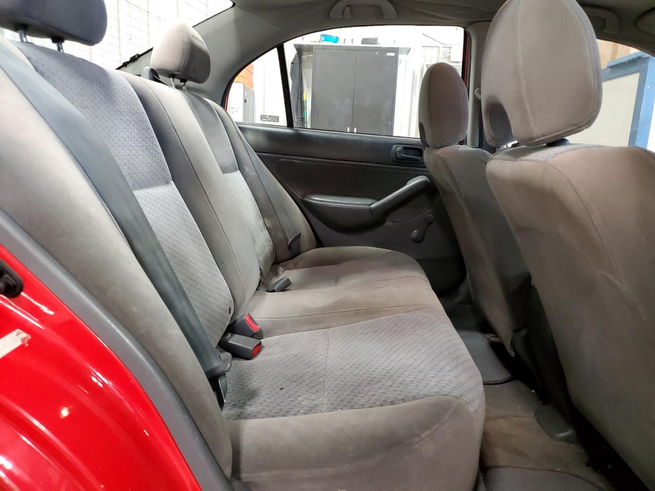 2005 Honda Civic - Image 10