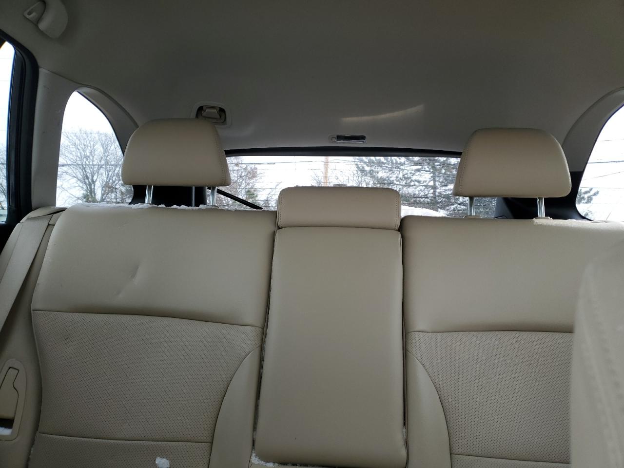 2018 Subaru Outback - Image 10