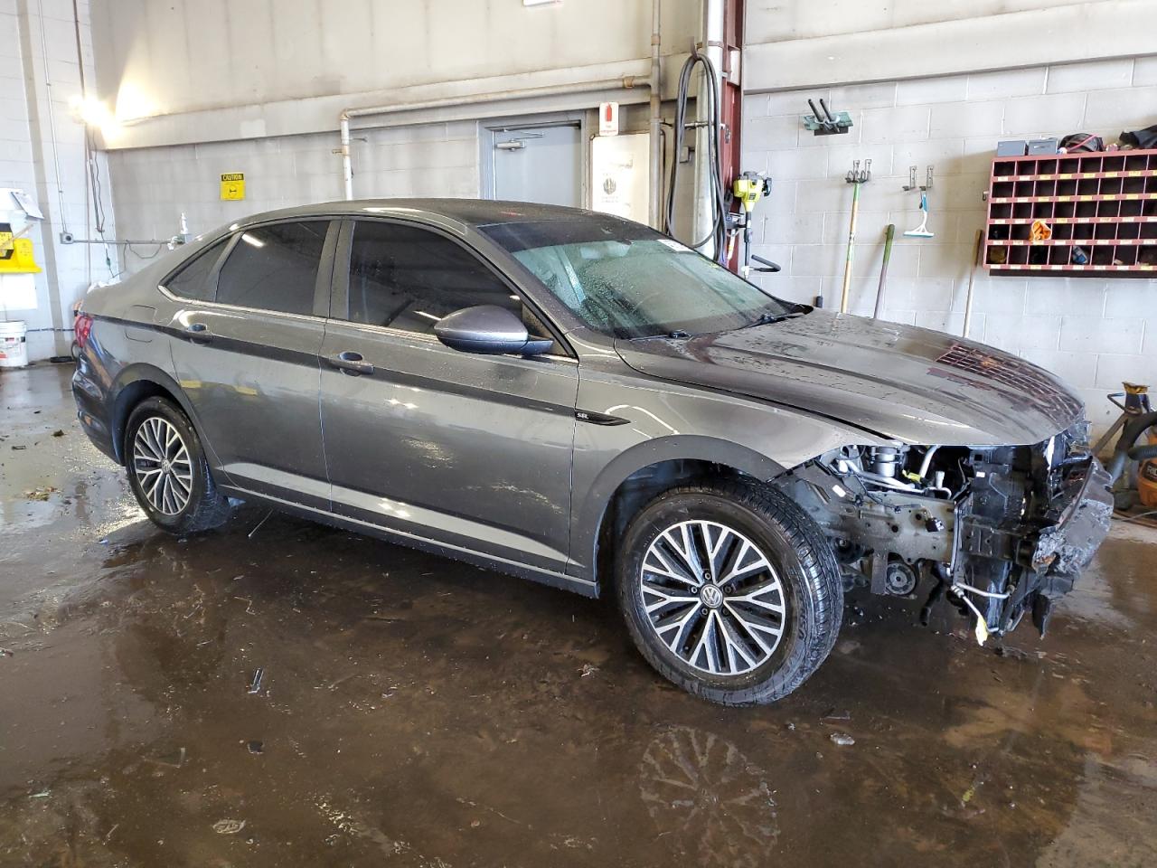 2019 Volkswagen Jetta - Image 4