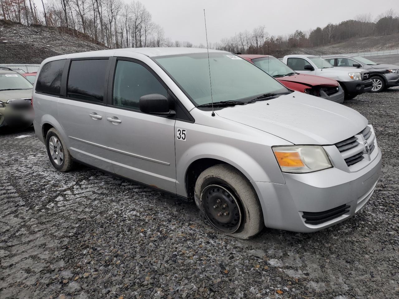 2010 Dodge Caravan - Image 4