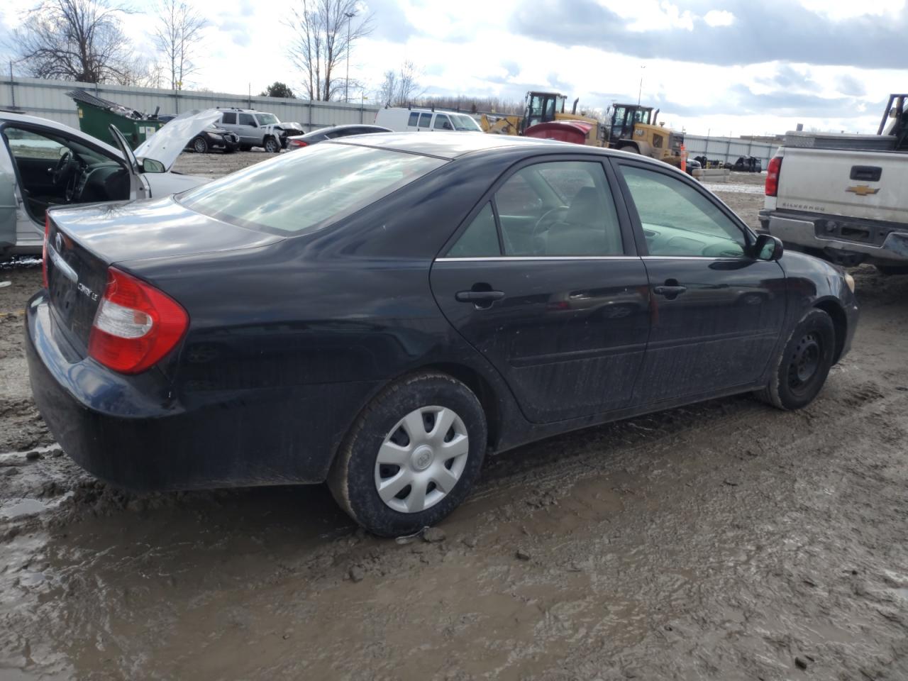 2004 Toyota Camry - Image 3