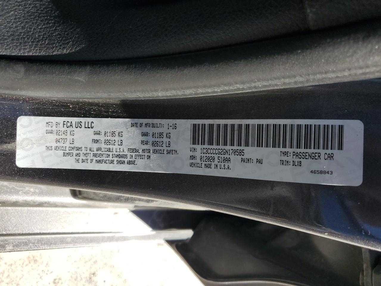 2016 Chrysler 200 - Image 12