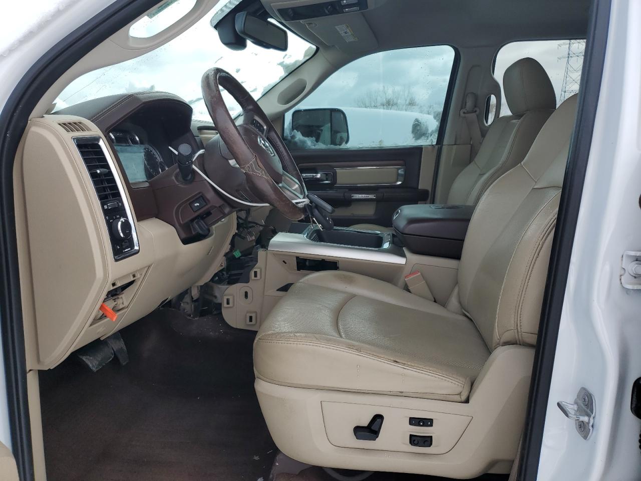 2016 RAM 1500 - Image 7