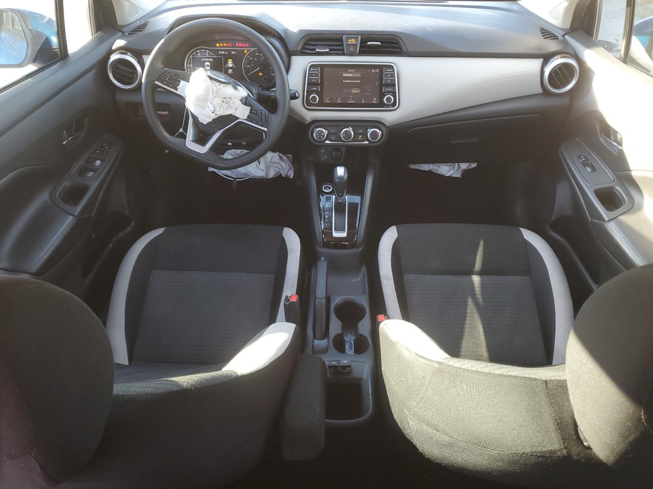 2020 Nissan Versa - Image 8