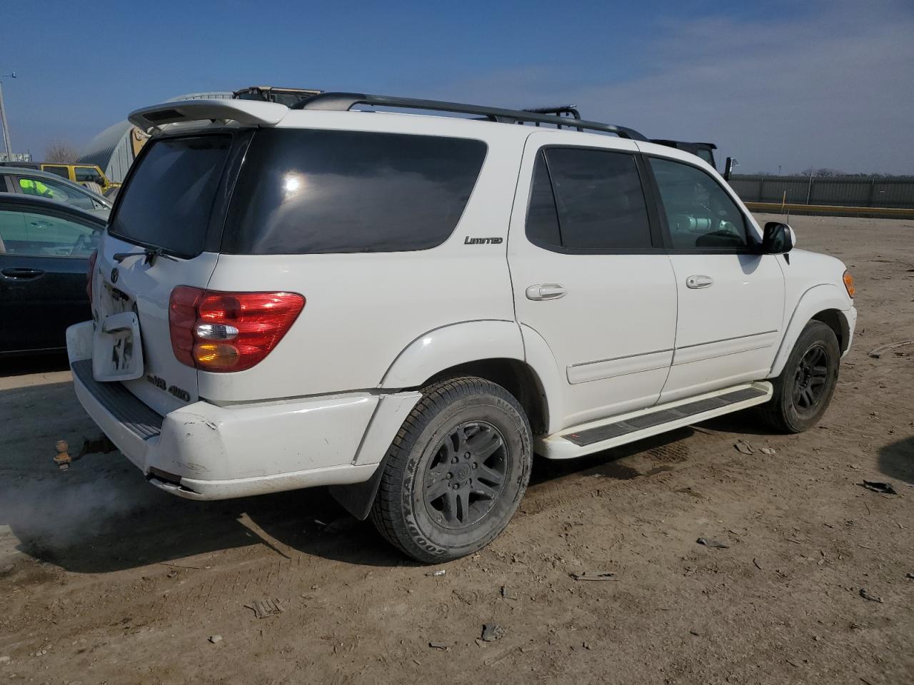 2004 Toyota Sequoia - Image 3