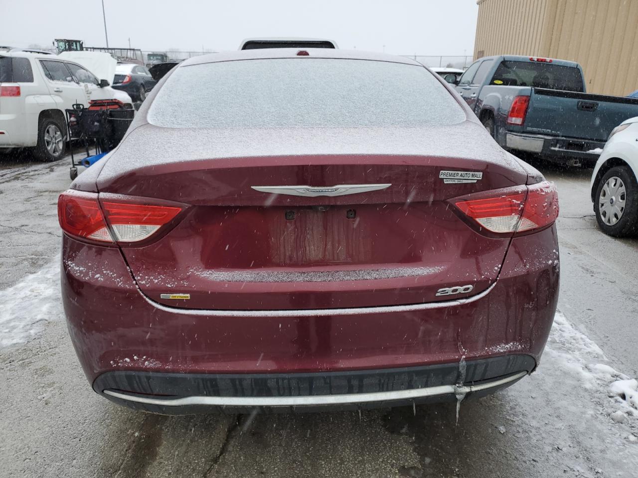 2016 Chrysler 200 - Image 6