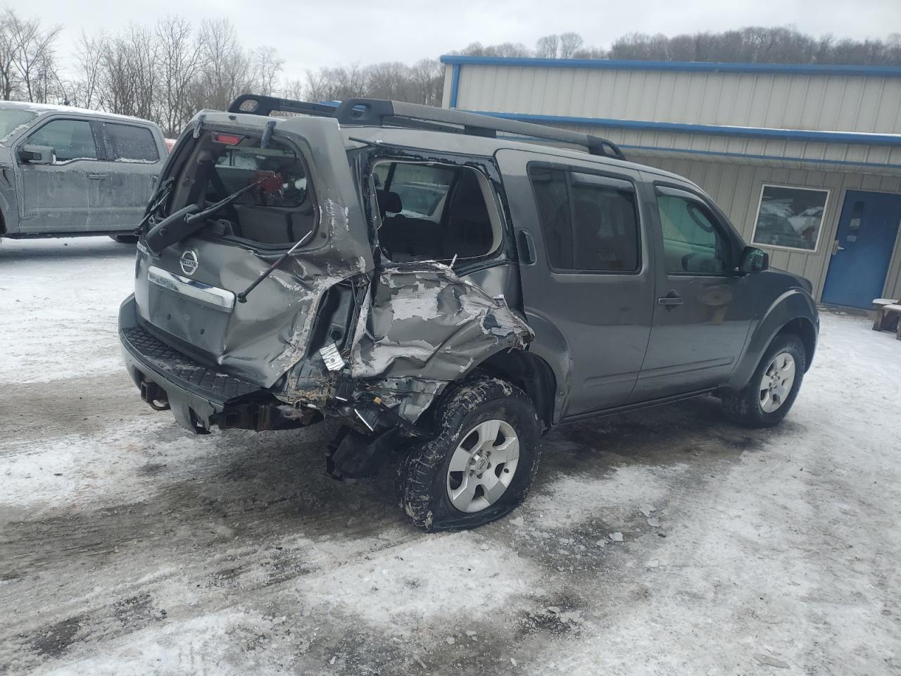 2008 Nissan Pathfinder - Image 3