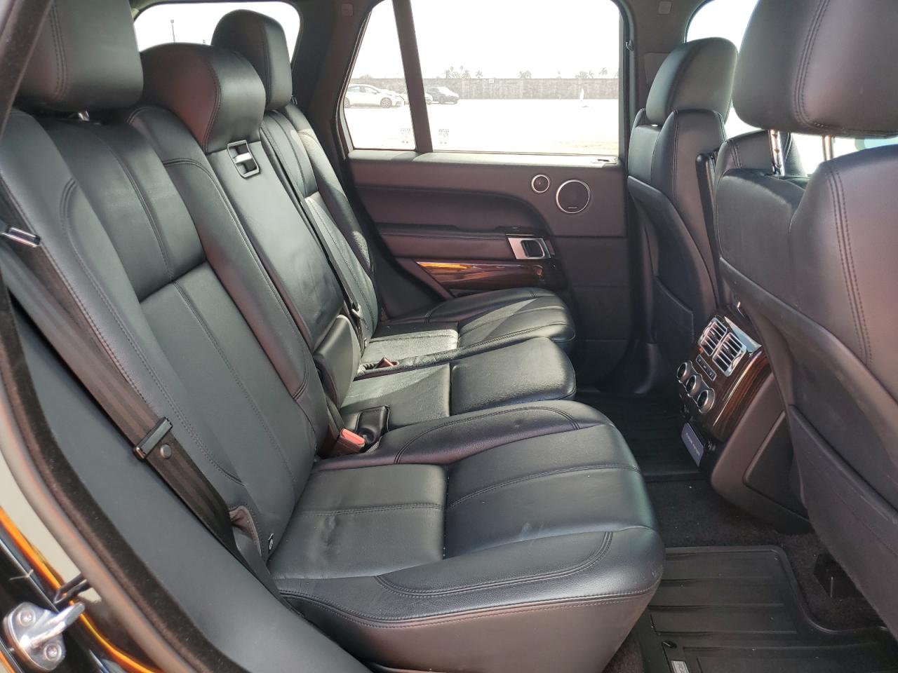 2017 Land Rover Range Rover - Image 11