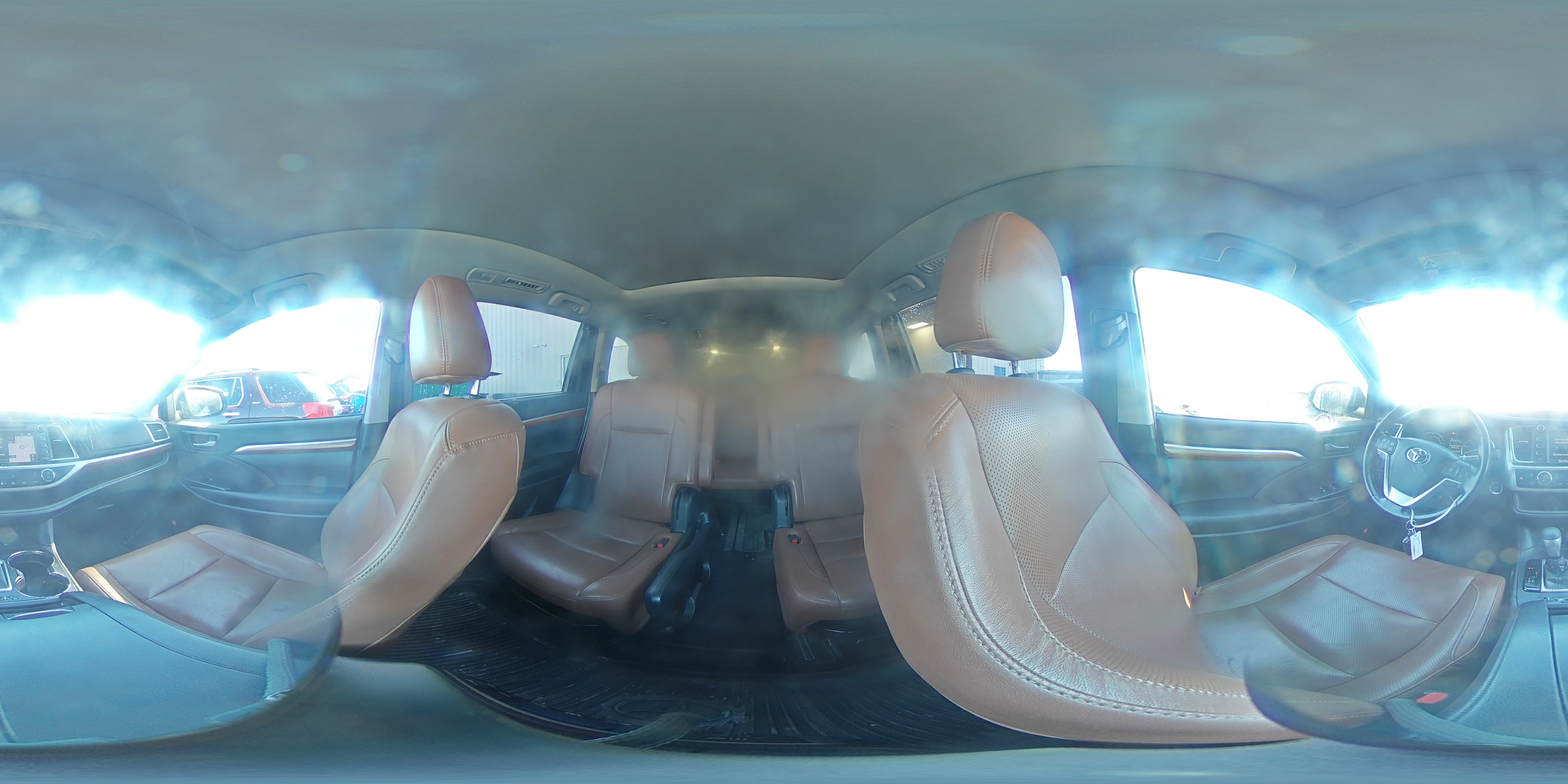 2019 Toyota Highlander - Image 15
