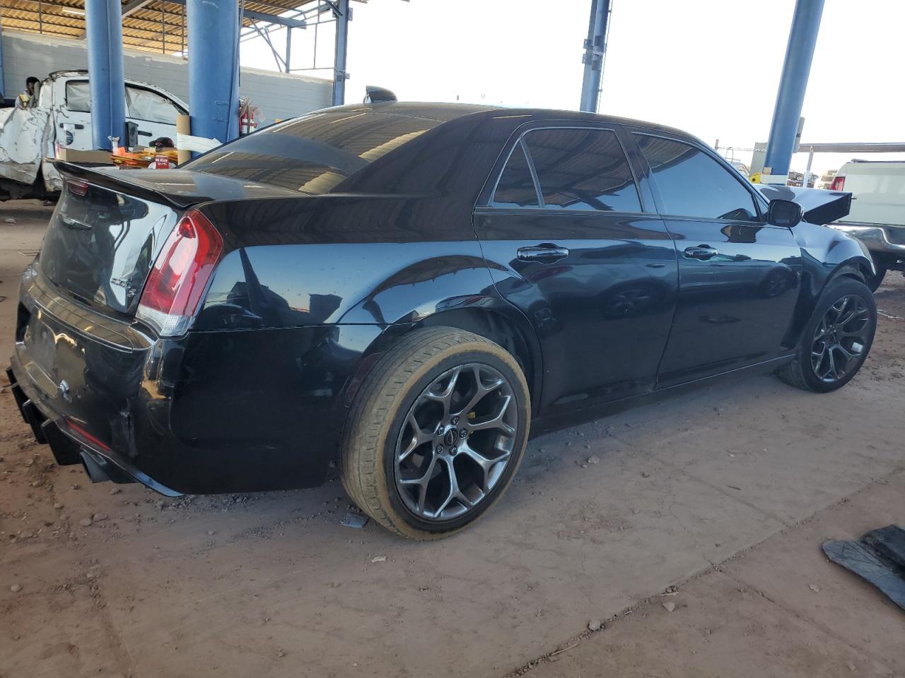 2018 Chrysler 300 - Image 3