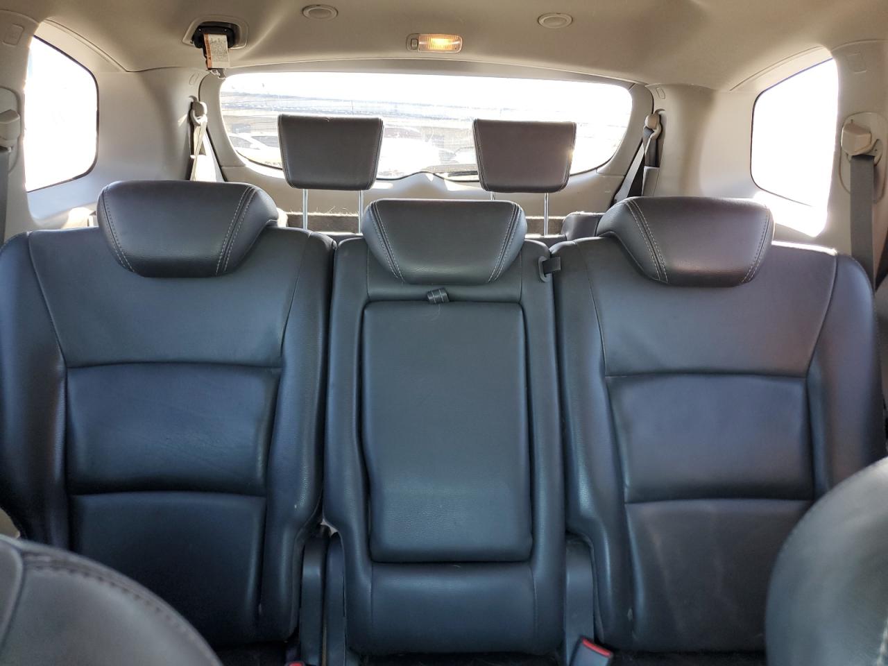 2008 Subaru Tribeca - Image 10