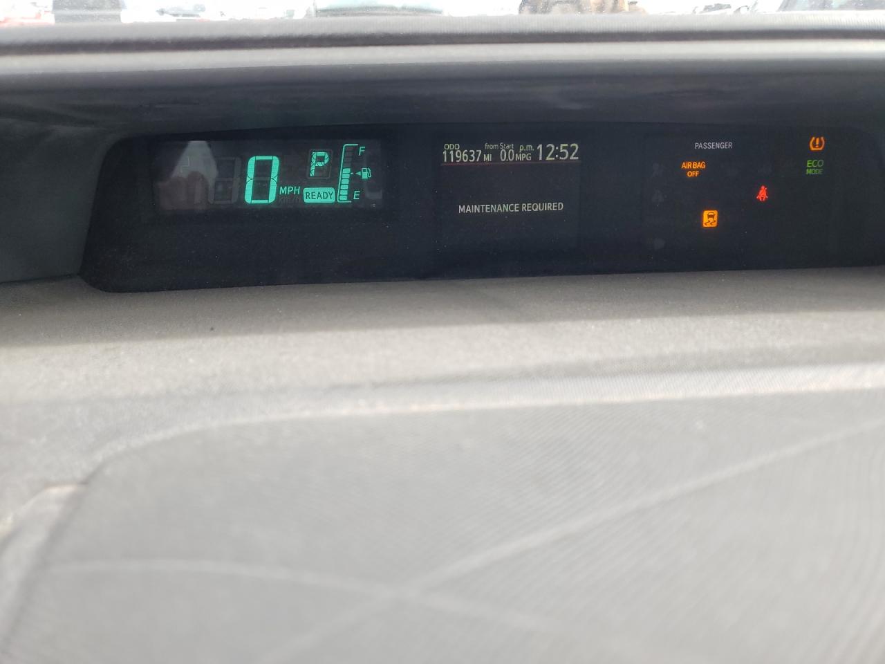 2013 Toyota Prius - Image 9