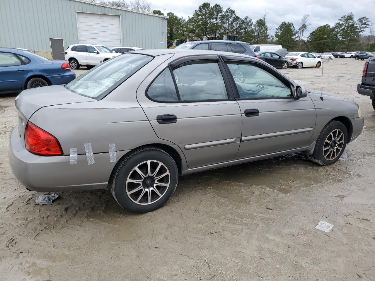 2004 Nissan Sentra - Image 3