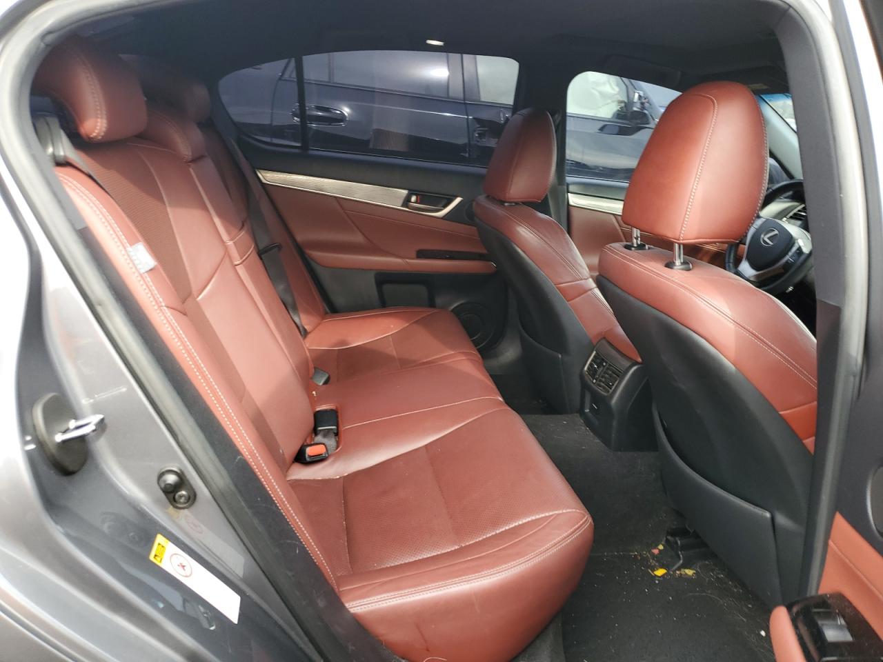 2015 Lexus GS - Image 10