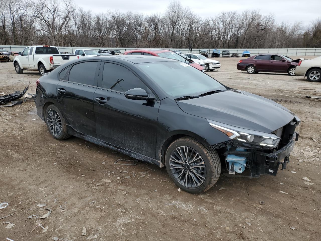 2023 Kia Forte - Image 4