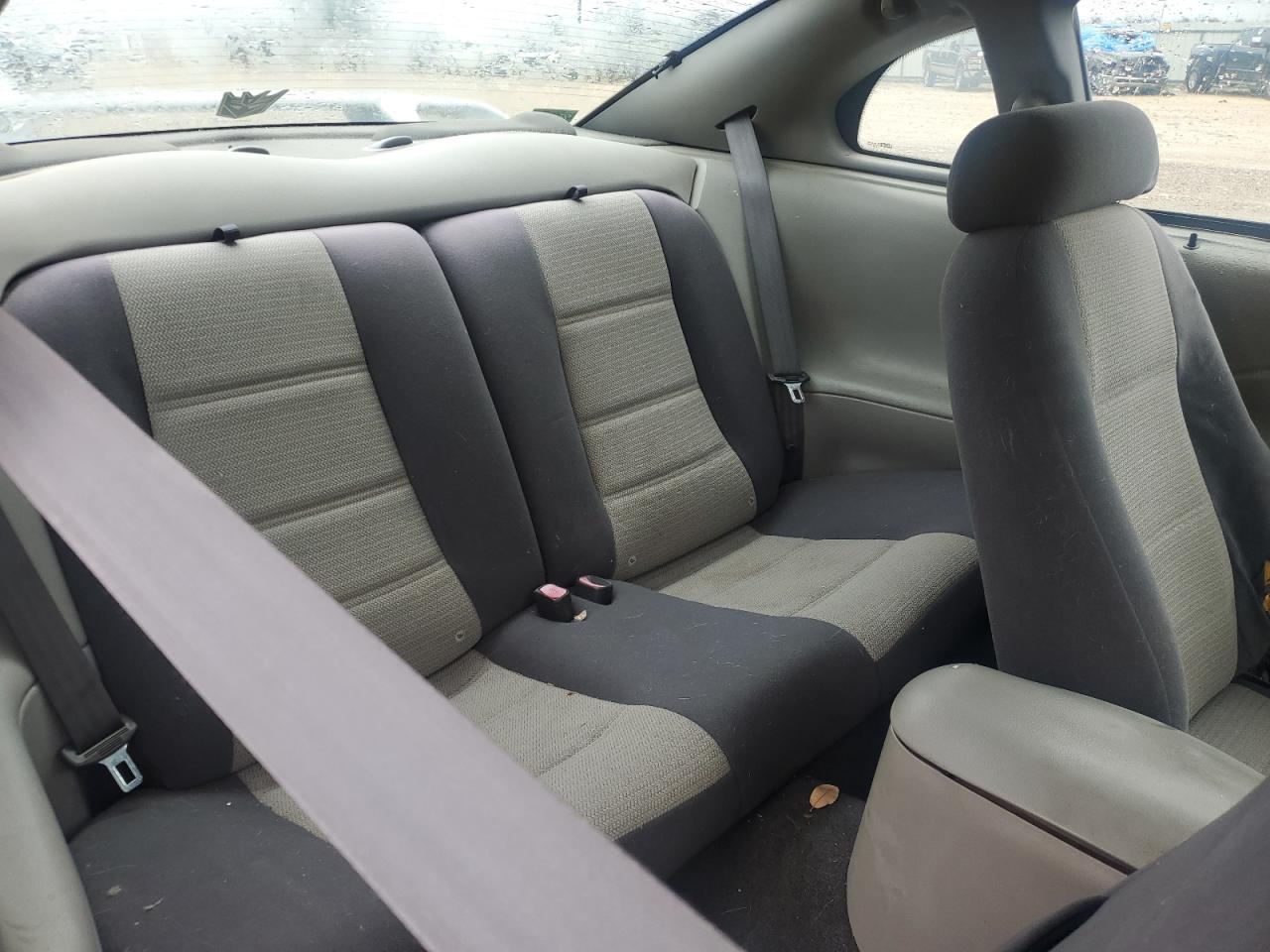 2004 Ford Mustang - Image 10