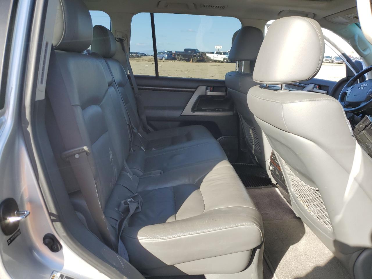 2009 Toyota Land Cruiser - Image 11