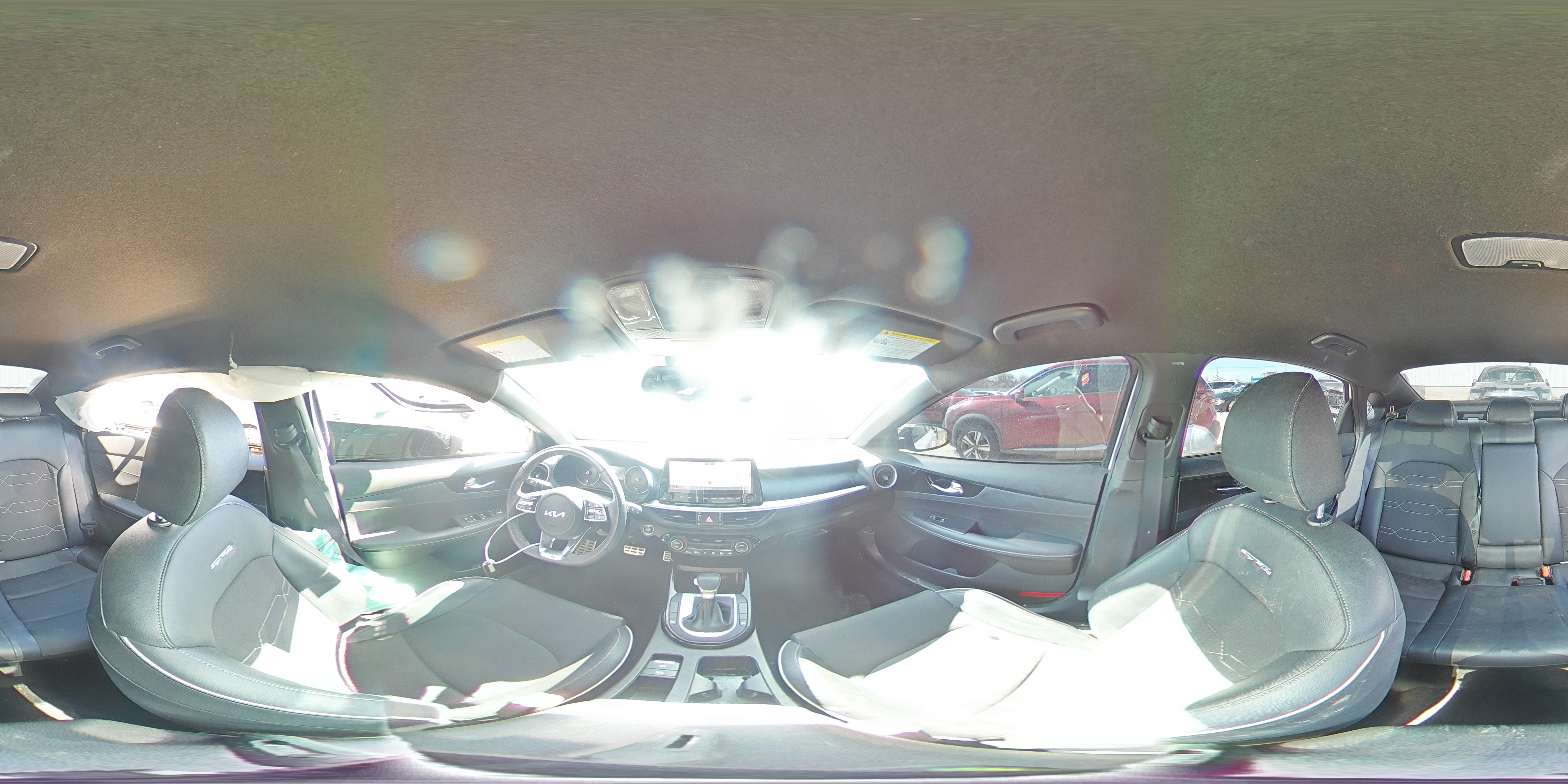 2023 Kia Forte - Image 13