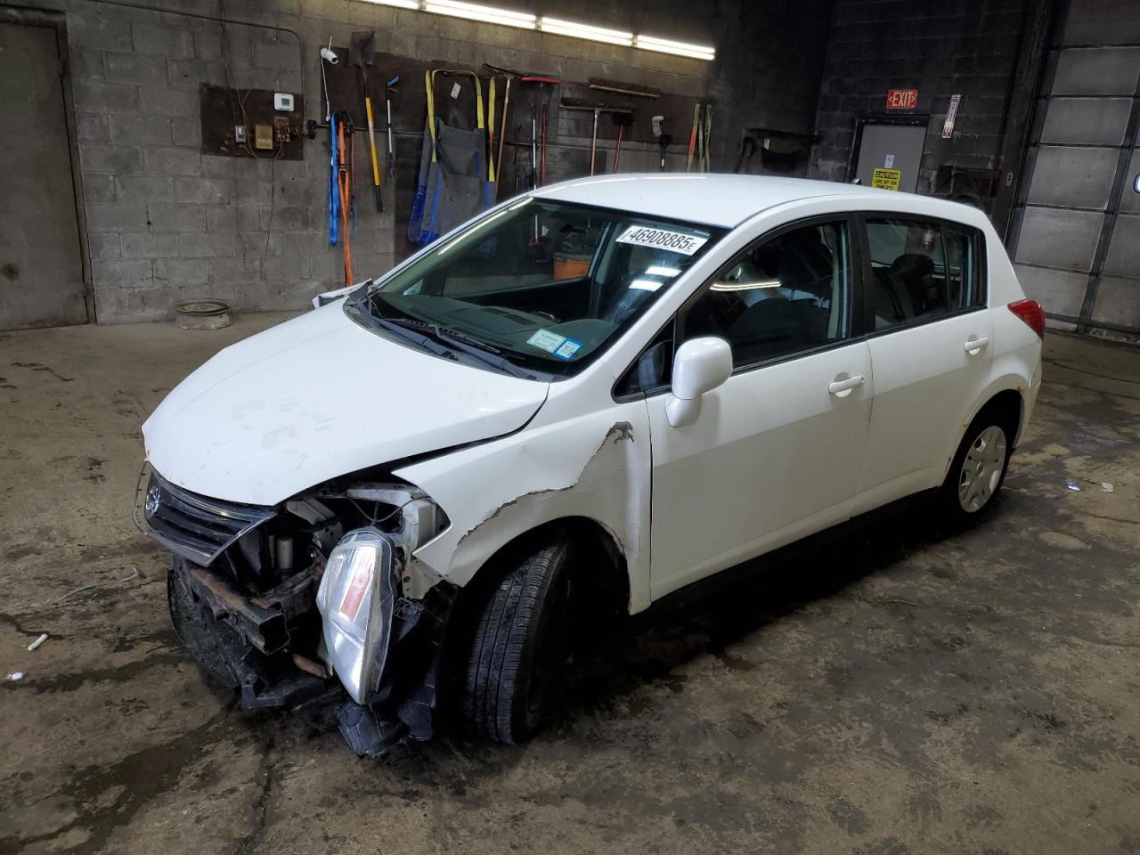2010 Nissan Versa - Image 1