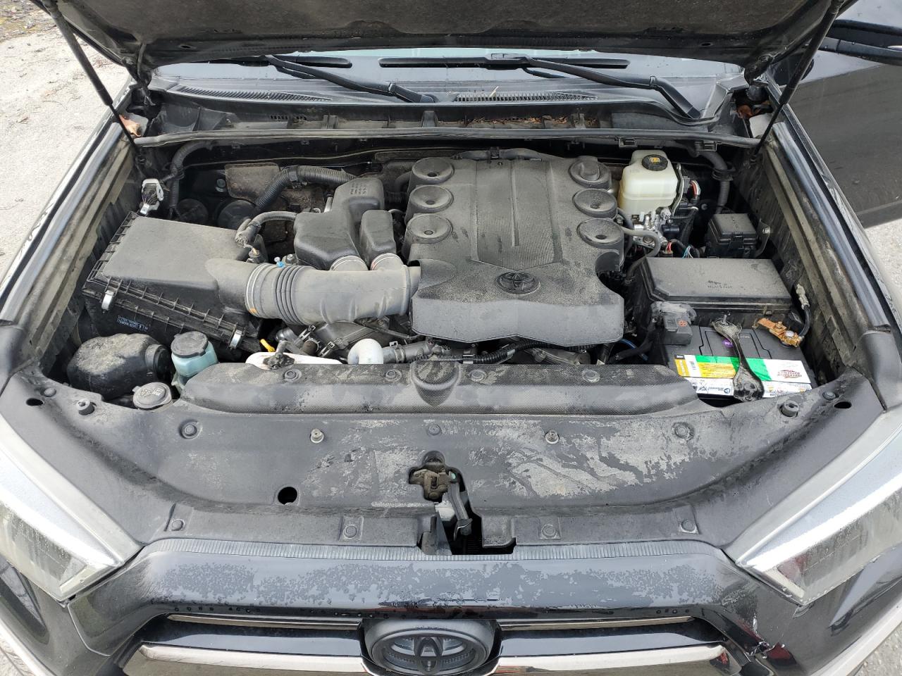 2020 Toyota 4Runner - Image 12