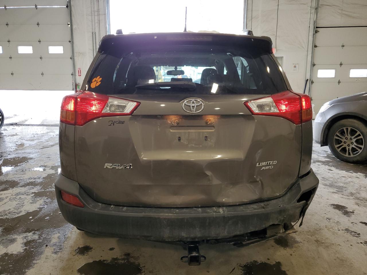 2015 Toyota RAV 4 - Image 6