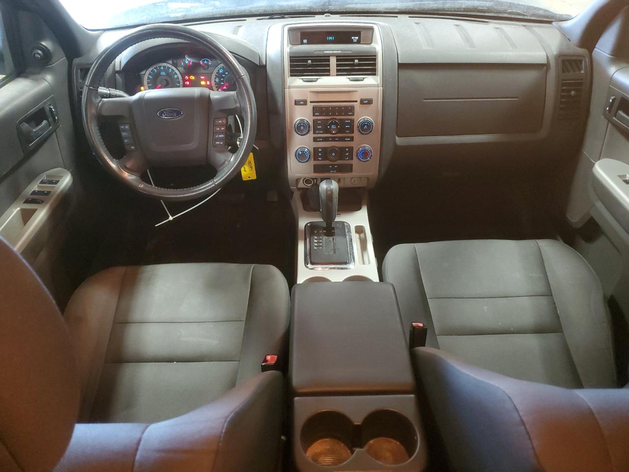 2010 Ford Escape - Image 8