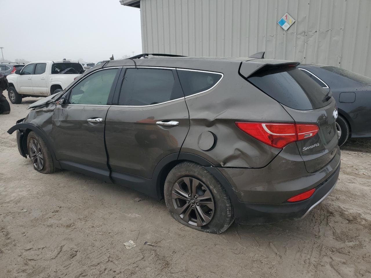 2013 Hyundai Santa Fe - Image 2