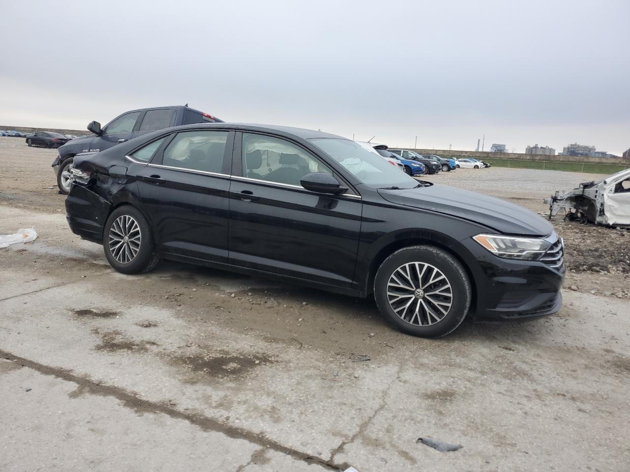 2021 Volkswagen Jetta - Image 4