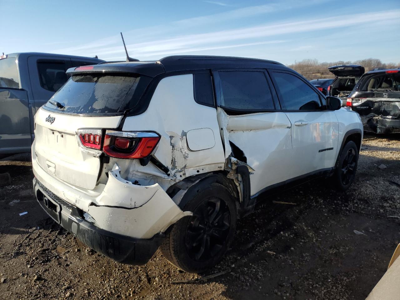 2018 Jeep Compass - Image 3