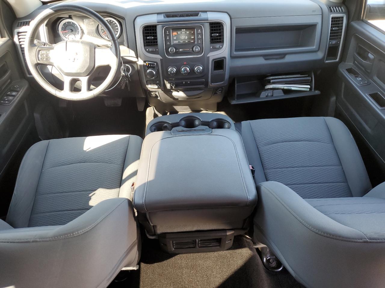 2015 RAM 1500 - Image 8
