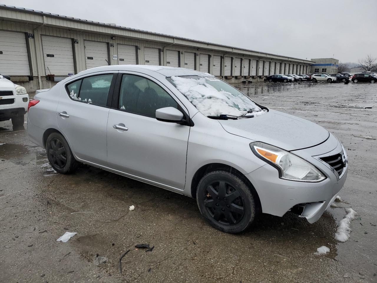 2016 Nissan Versa - Image 4