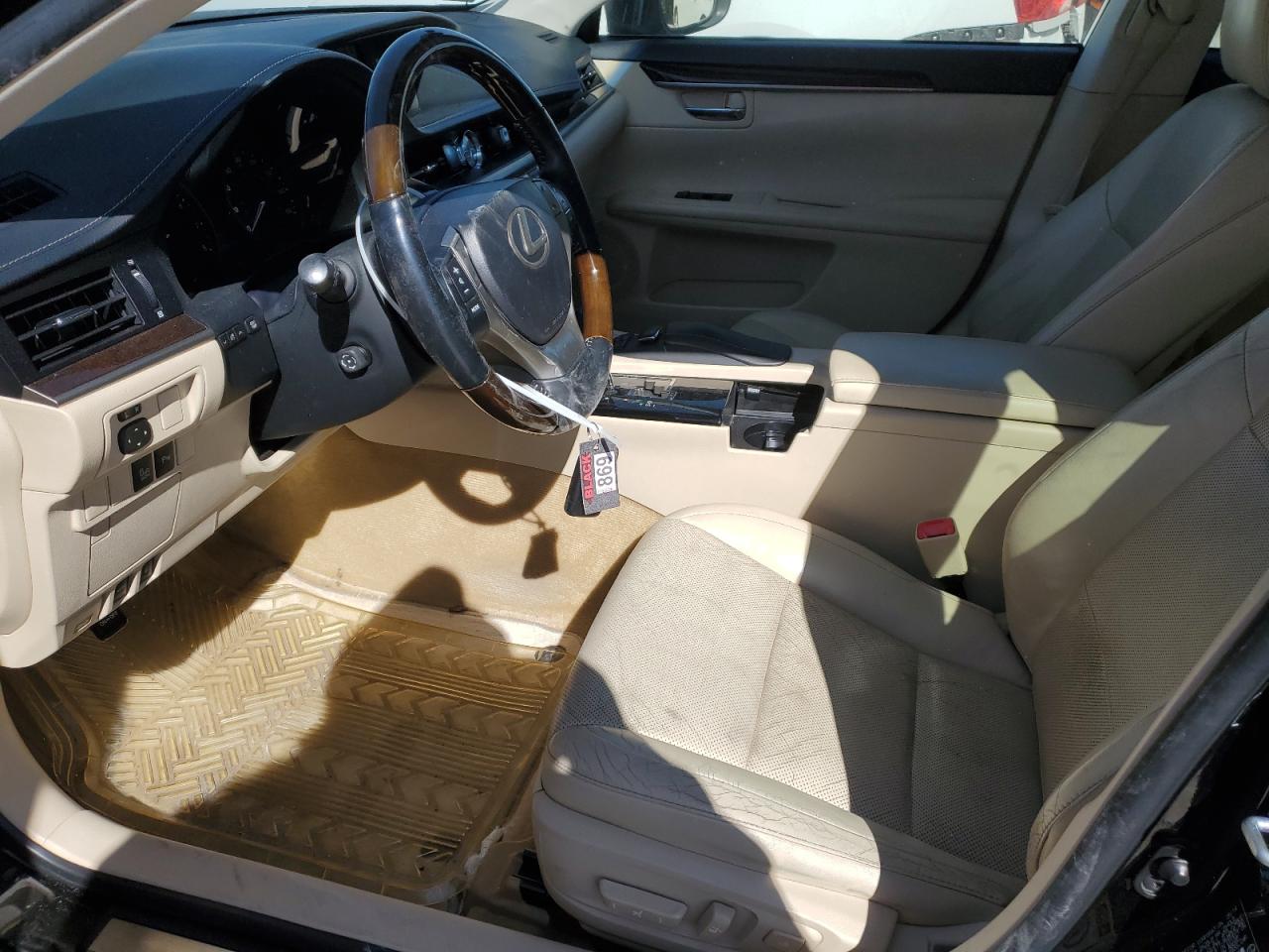 2014 Lexus ES - Image 7