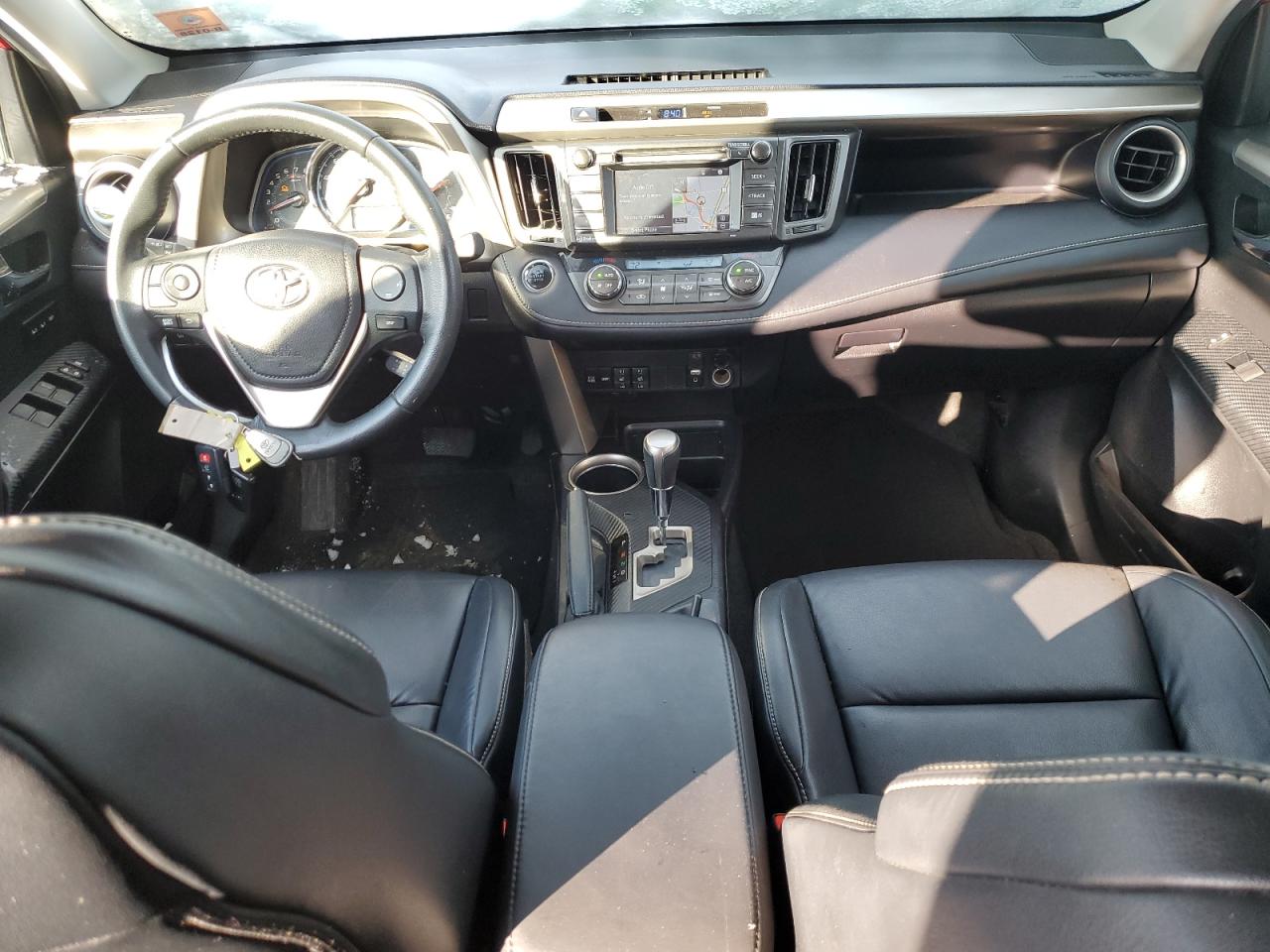 2015 Toyota RAV 4 - Image 8