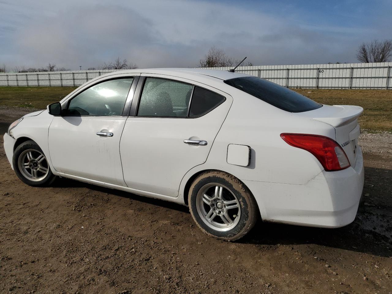 2019 Nissan Versa - Image 2
