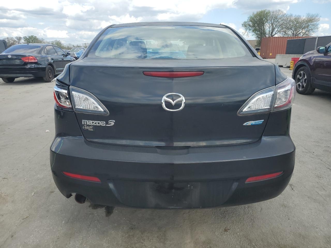 2012 Mazda 3 - Image 6