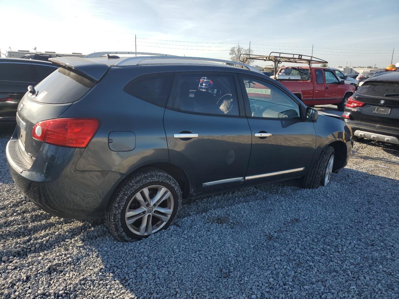 2013 Nissan Rogue - Image 3