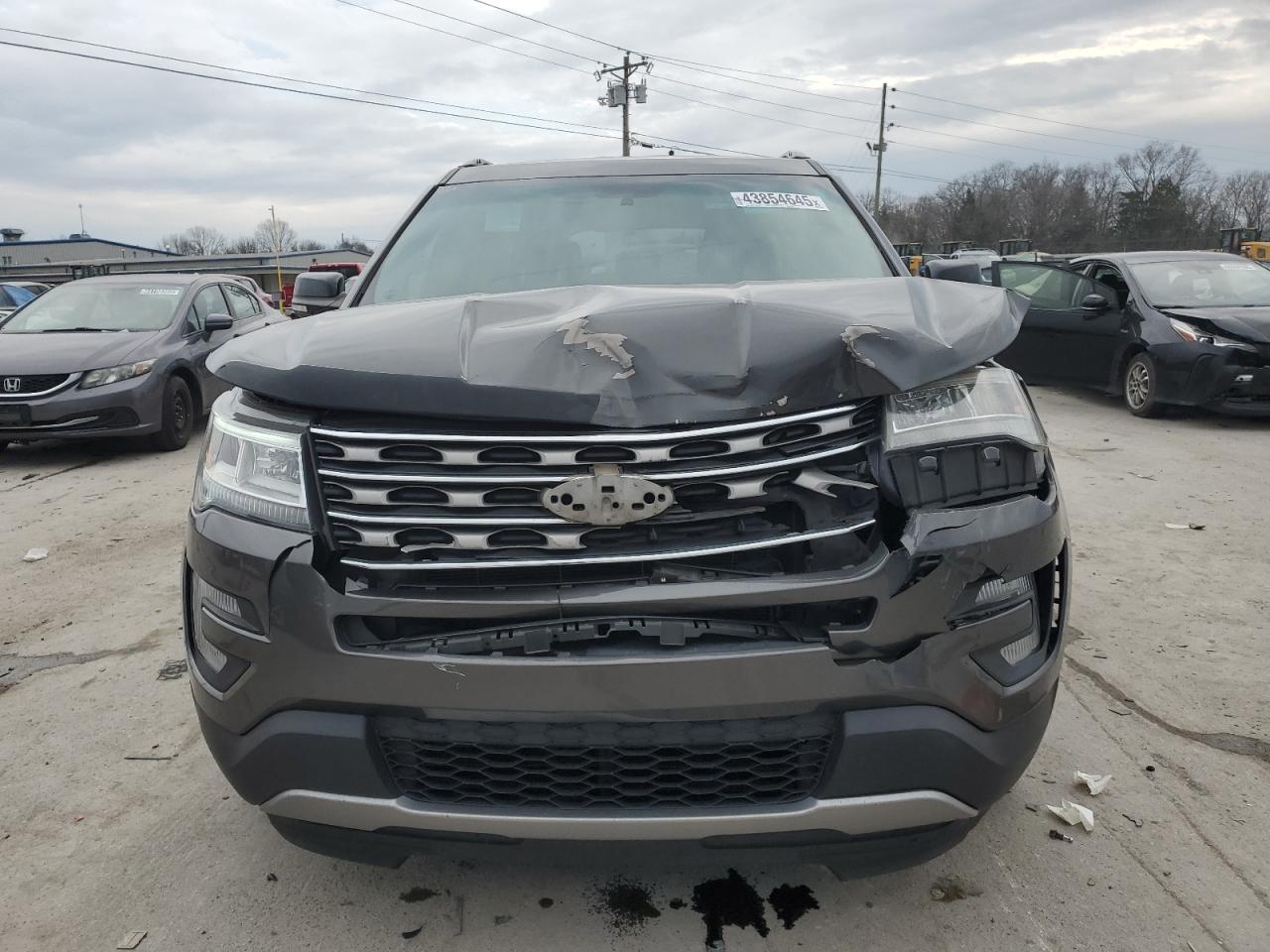 2017 Ford Explorer - Image 5