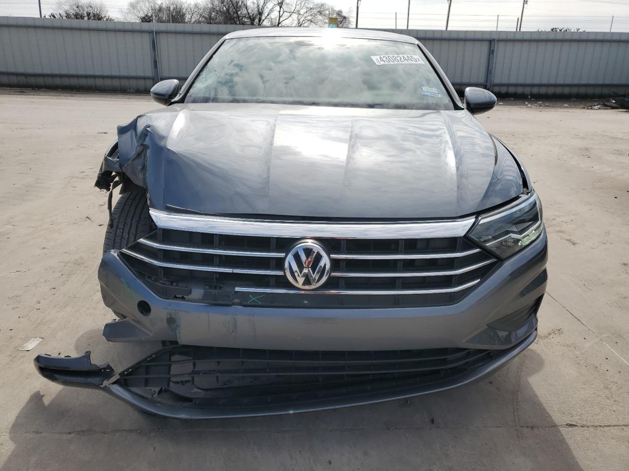 2020 Volkswagen Jetta - Image 5