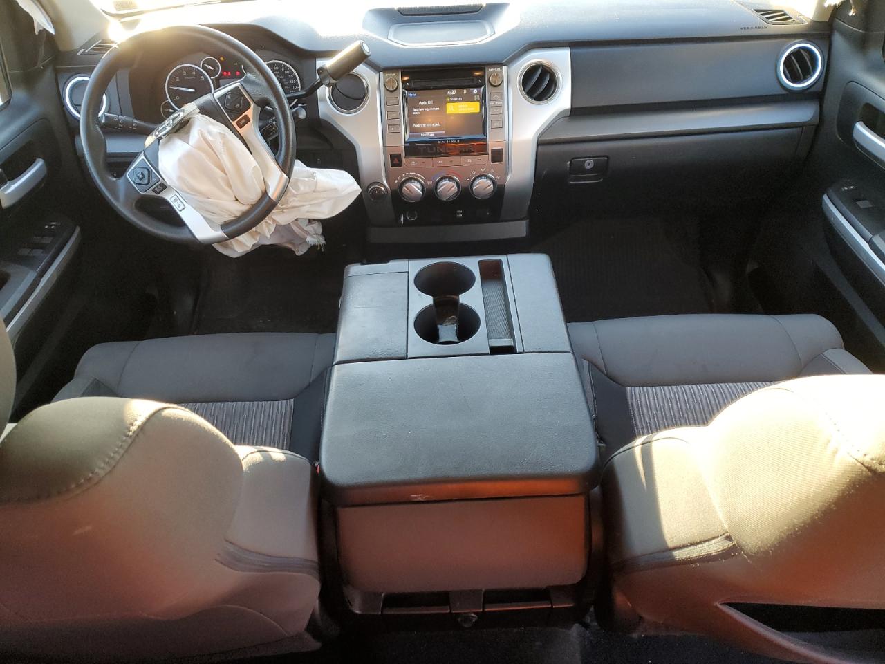 2016 Toyota Tundra - Image 8