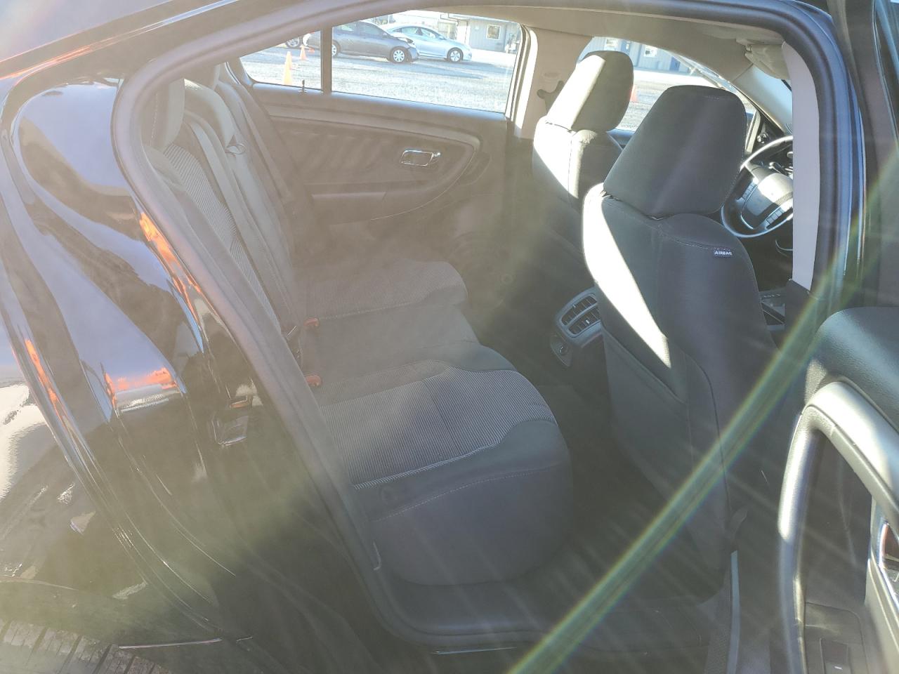 2012 Ford Taurus - Image 10