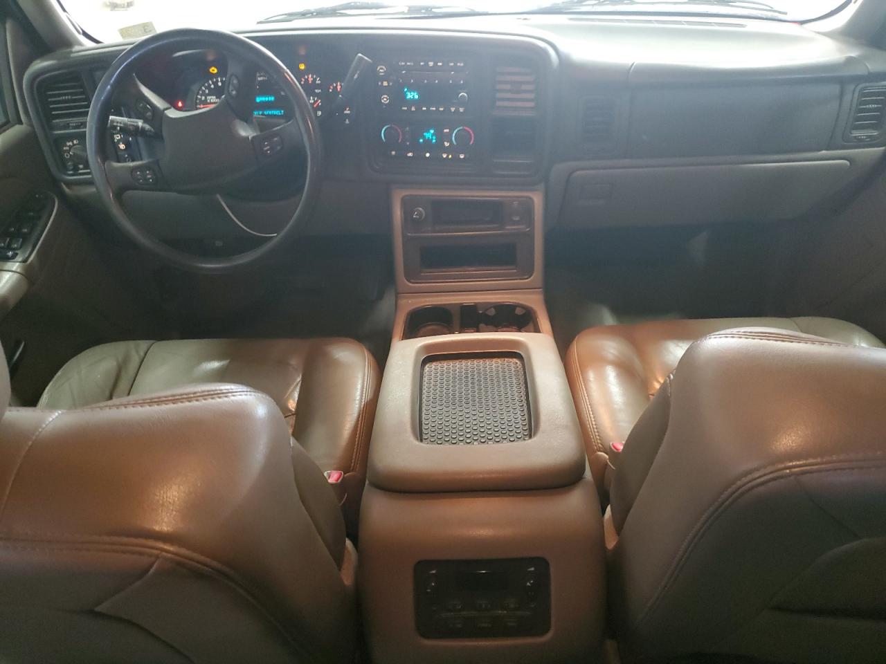 2004 GMC Yukon - Image 8