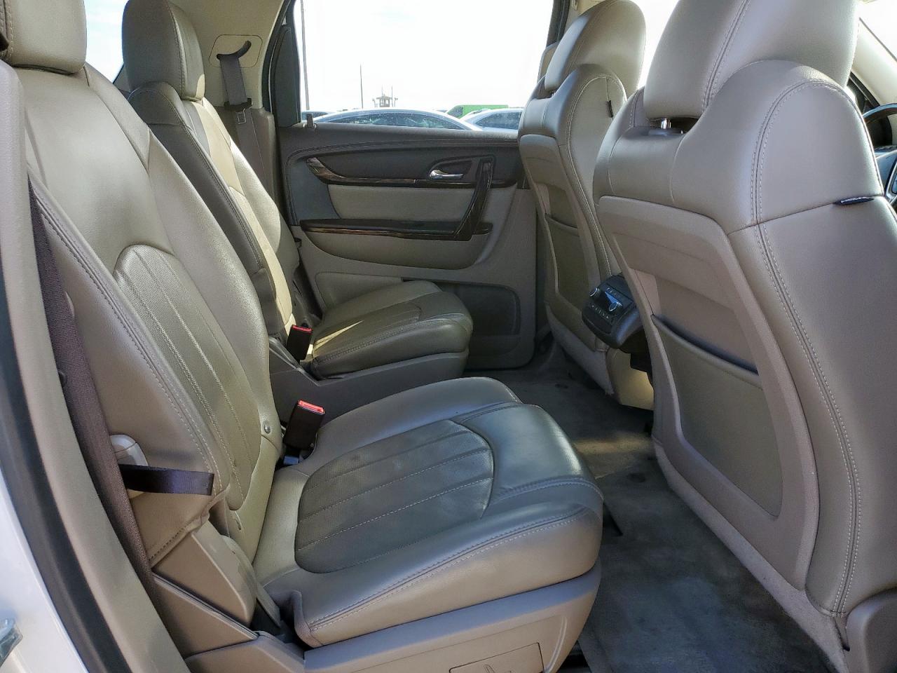 2016 GMC Acadia - Image 11