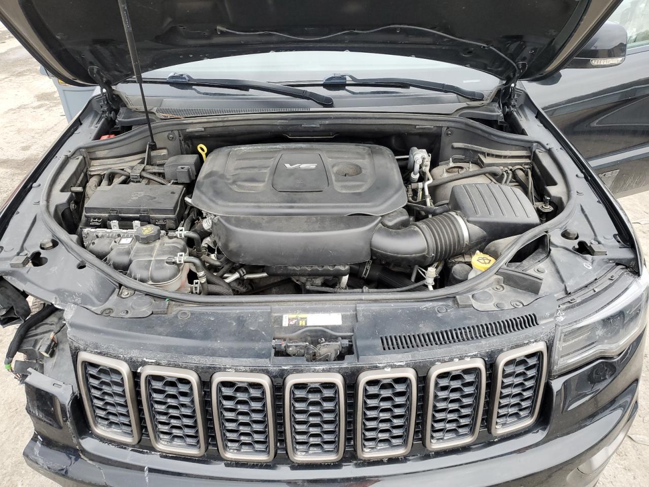 2016 Jeep Grand Cherokee - Image 12
