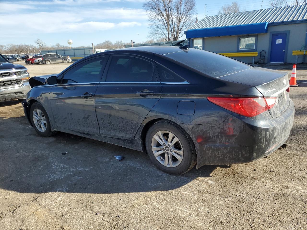 2013 Hyundai Sonata - Image 2