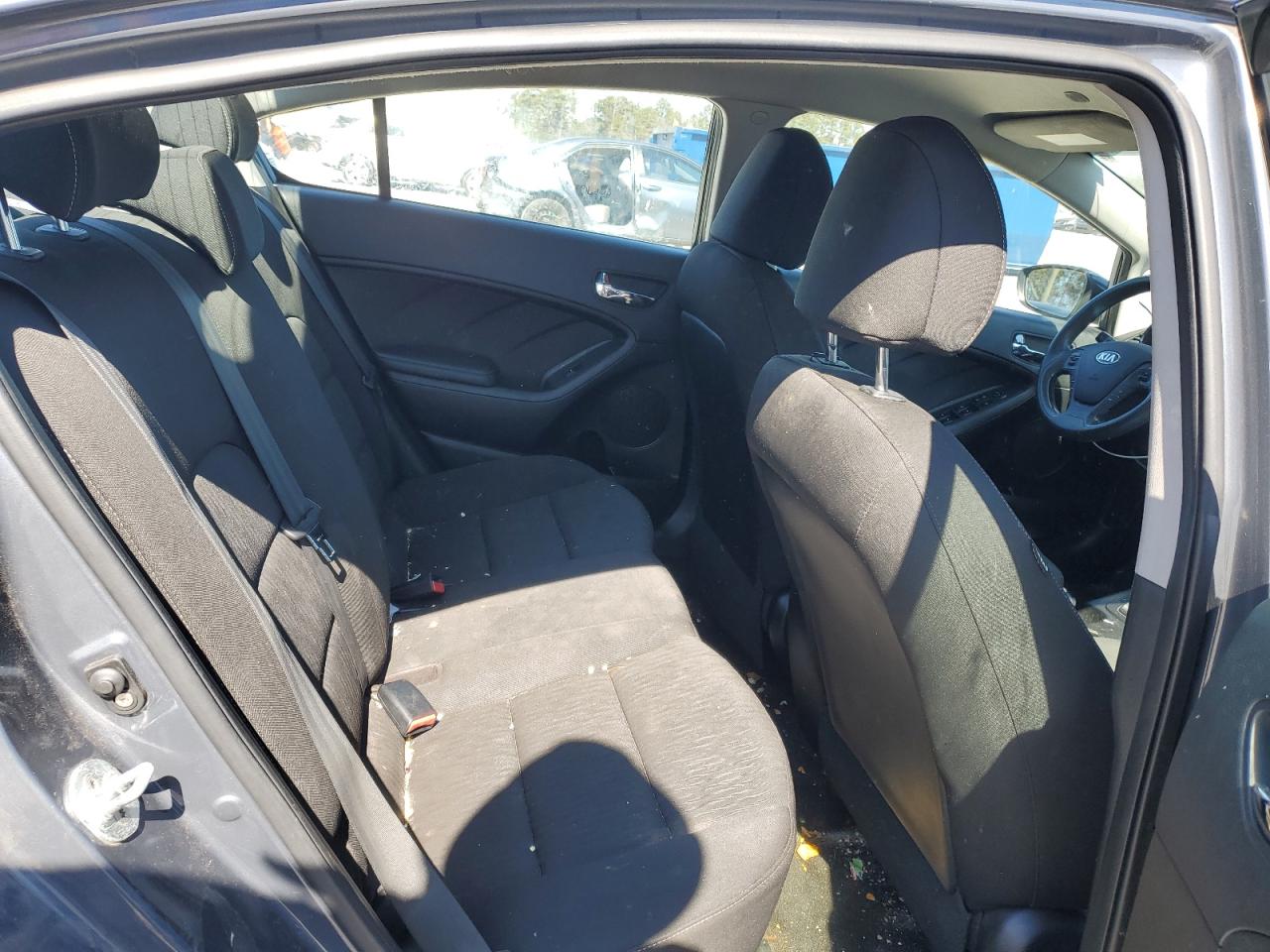 2016 Kia Forte - Image 10