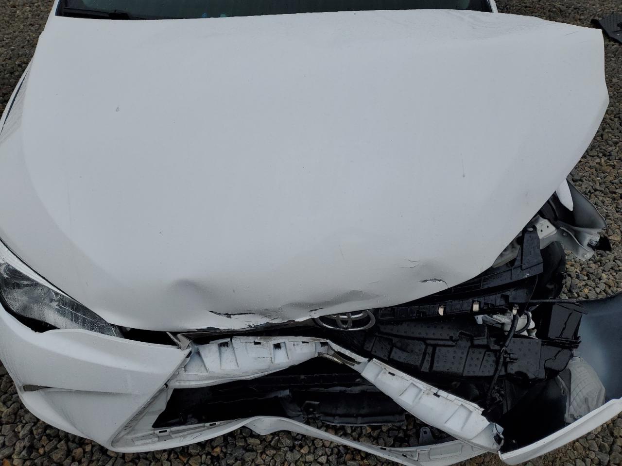 2017 Toyota Camry - Image 12