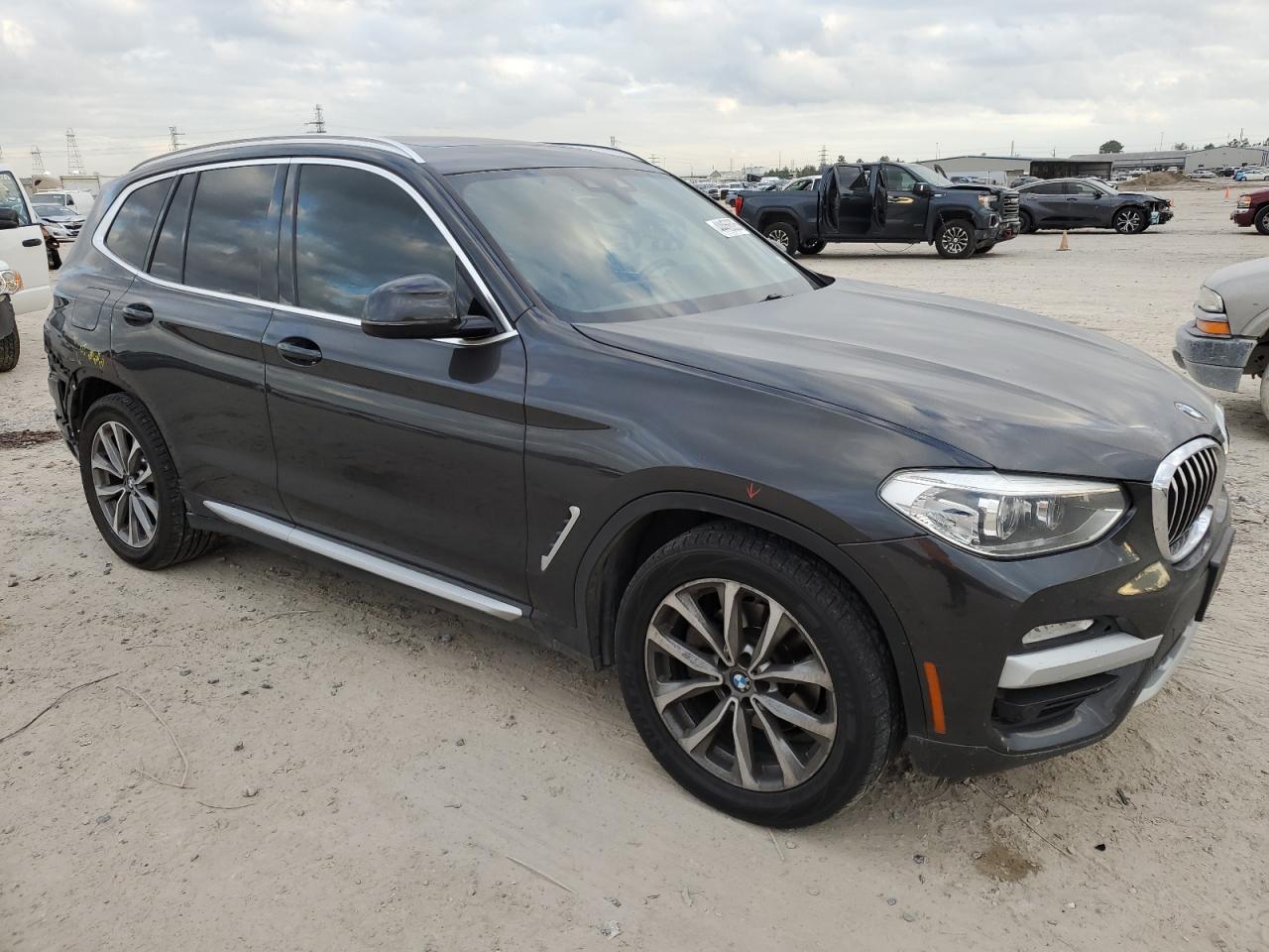 2019 BMW X3 - Image 4