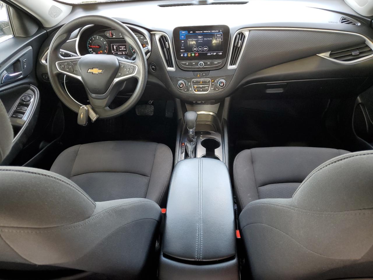2022 Chevrolet Malibu - Image 8
